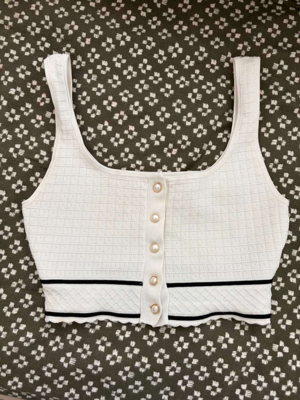 Aritzia Cream Cropped Knit Tank with Black Trim